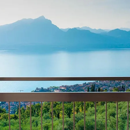 Appartamento La Terrazza Sul Garda Torri Del Benaco