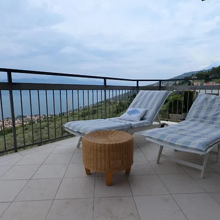 La Terrazza Sul Garda Apartmán